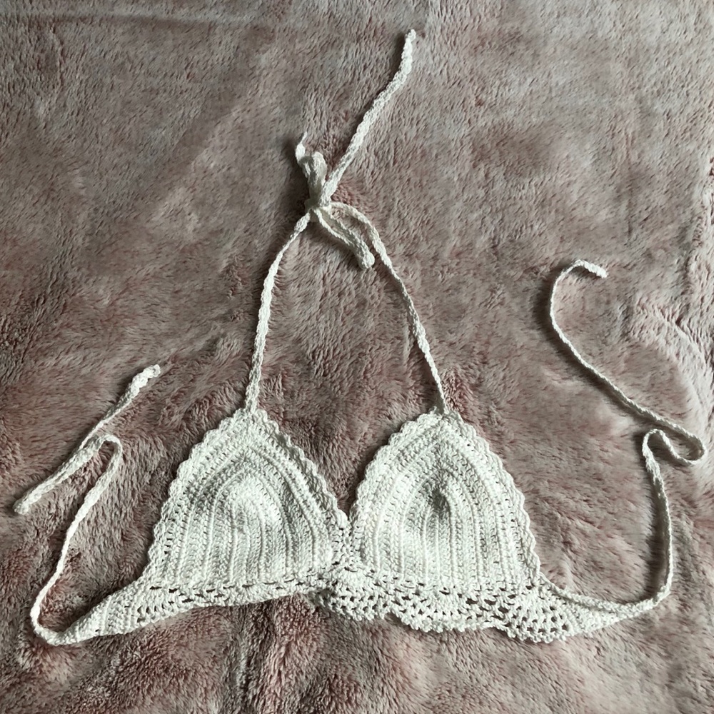 Knitted bikini top!